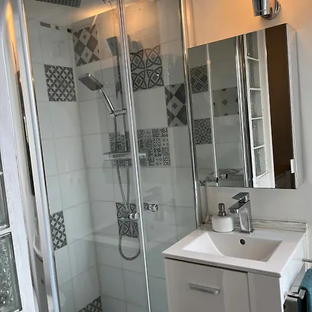 Proche De Montmartre 45 M² Balcon Apartment